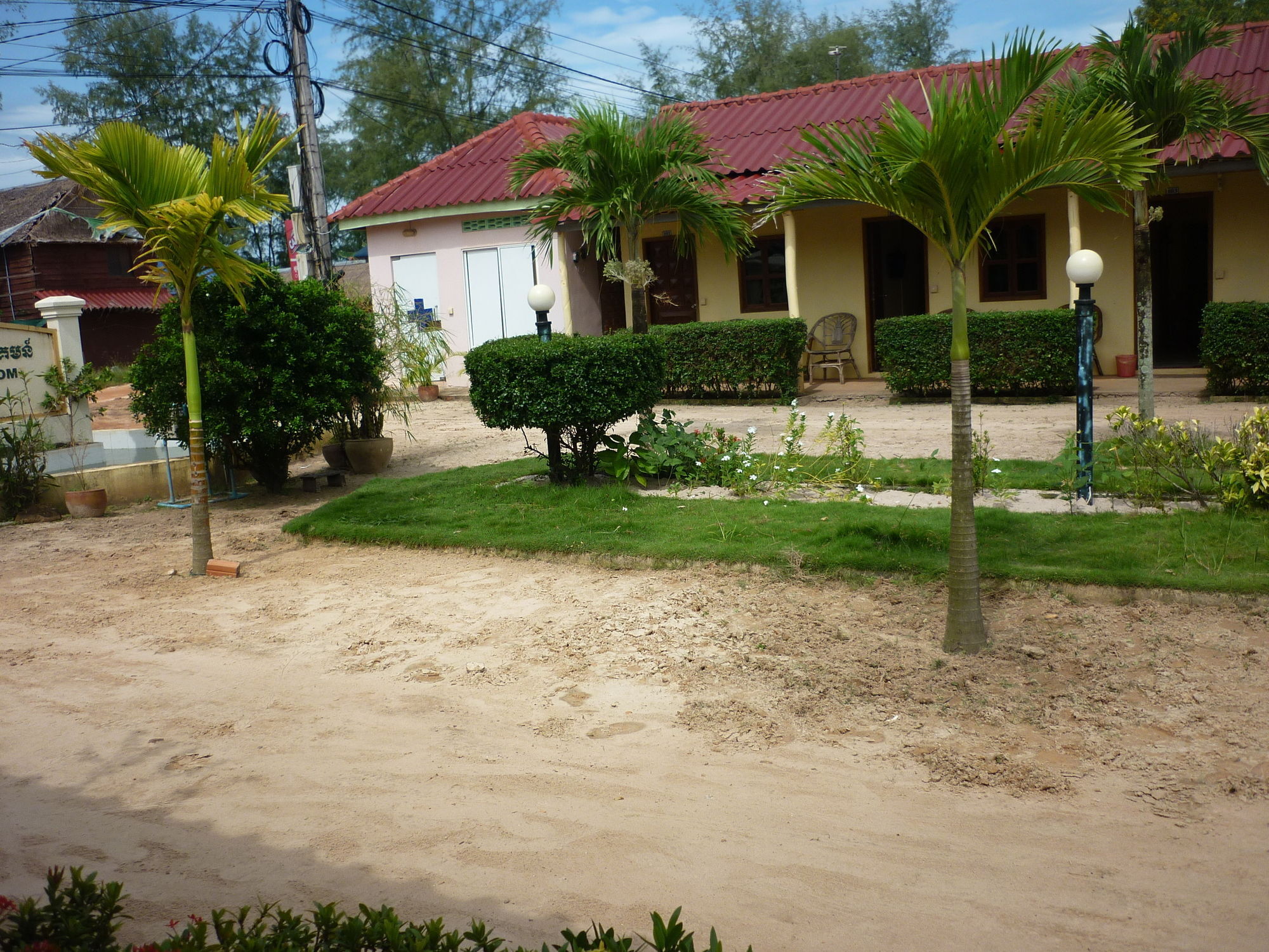 Mien Mien Otres Hotel Sihanoukville Exterior photo